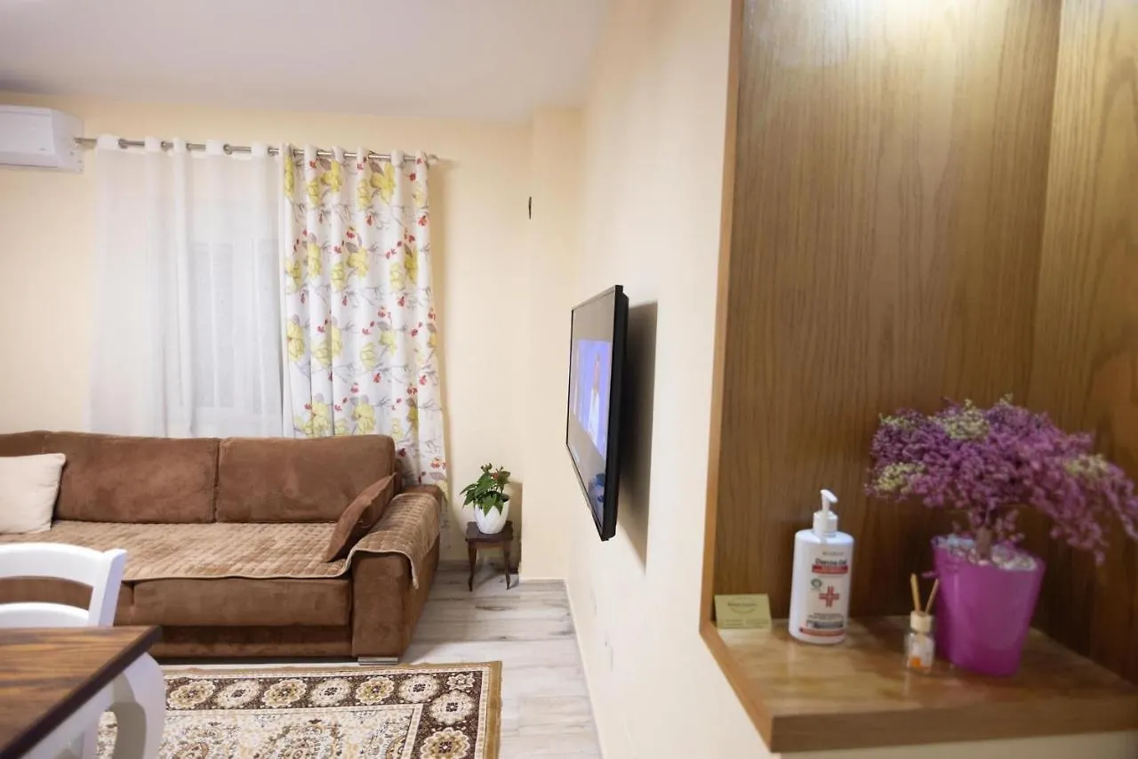 Korca Luxury Apartments & Rooms  קורצ'ה